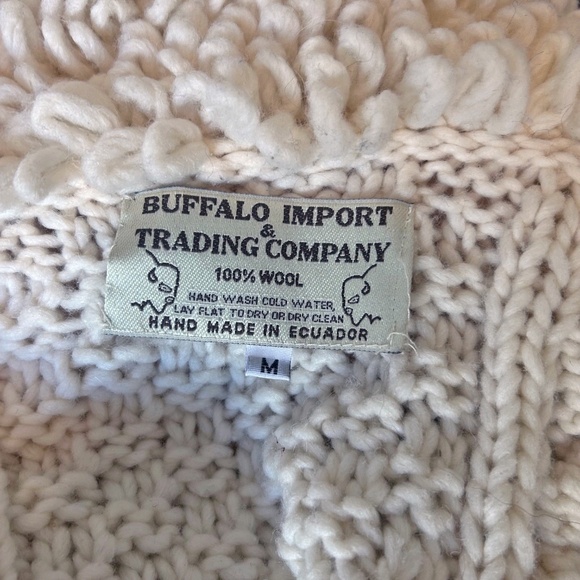 Knit Cardigan Wool Jacket with tie belt, white, Size M - Picture 9 of 12